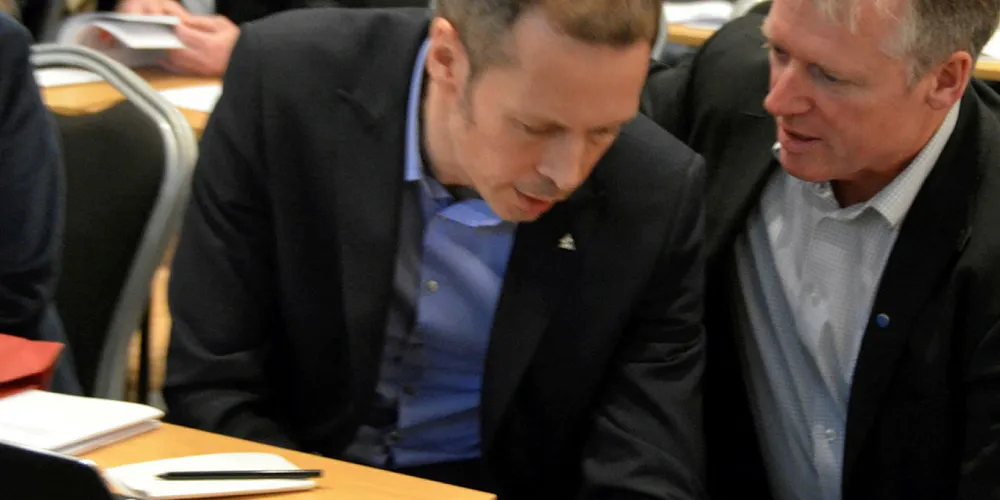 LODDELETING: Audun Maråk i Fiskebåt vil at forskningsdirektør Geir Huse i Havforskningsinstituttet skal utvide letetoktet etter lodde i mars.
