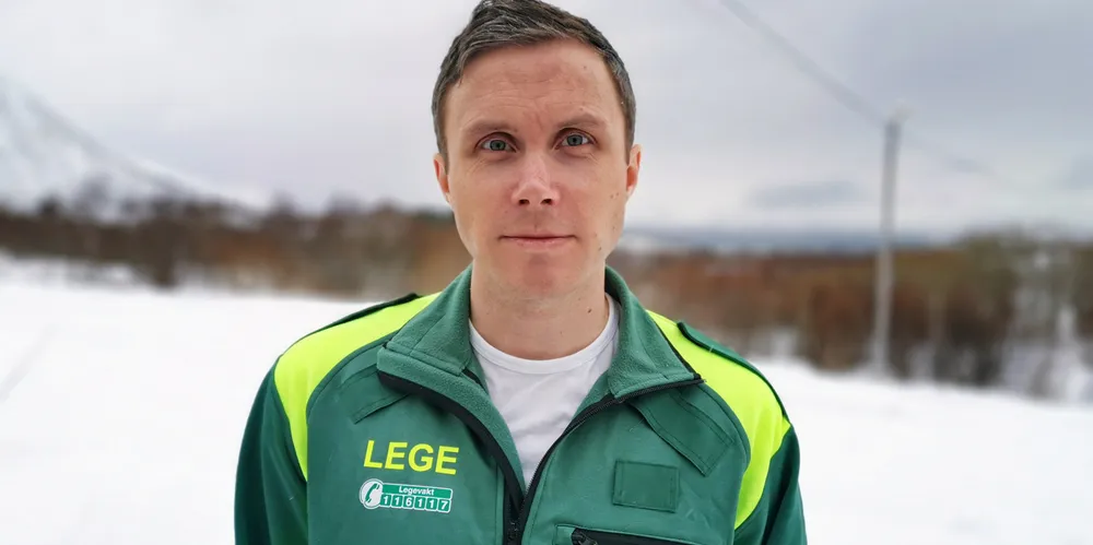 Kommuneoverlege i Hadsel kommune, Ingebjørn Bleidvin, mener det ikke er ikke tvil om at det er et problem og en stor risiko når så mange gjestearbeidere skal komme på kort tid.