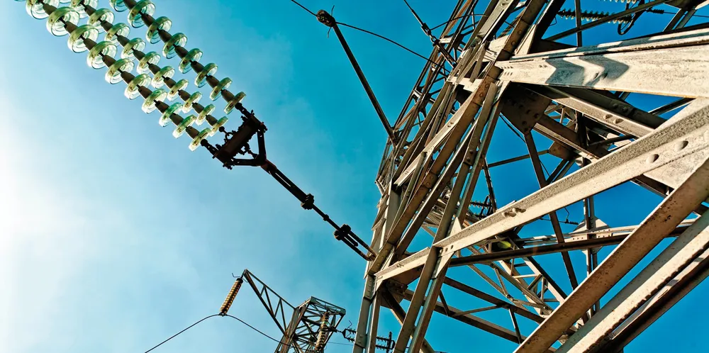 Etter tidenes høyeste strømpriser sommerstid mandag og tirsdag, faller altså strømprisen i NO2 til under 3 kroner/kWh, før nettleie, avgifter og strømstøtte til forbrukerne på onsdag.