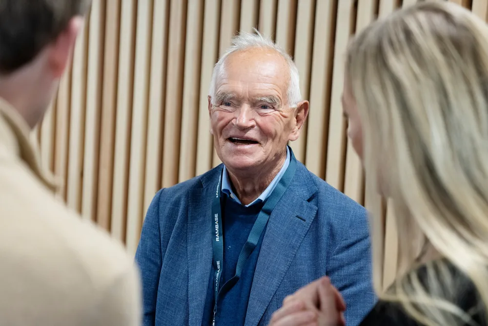 Milliardæren Trond Mohn har finansiert mye av veksten til Sporty Group. Nå selger han et svensk oppkjøpsfond.