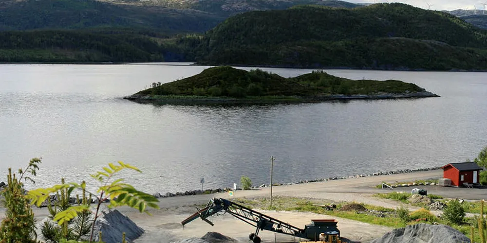Trosser FN: Regjeringen trosser FN og velger å be om at utbyggingen av vindkraft på Storheia fortsetter.
