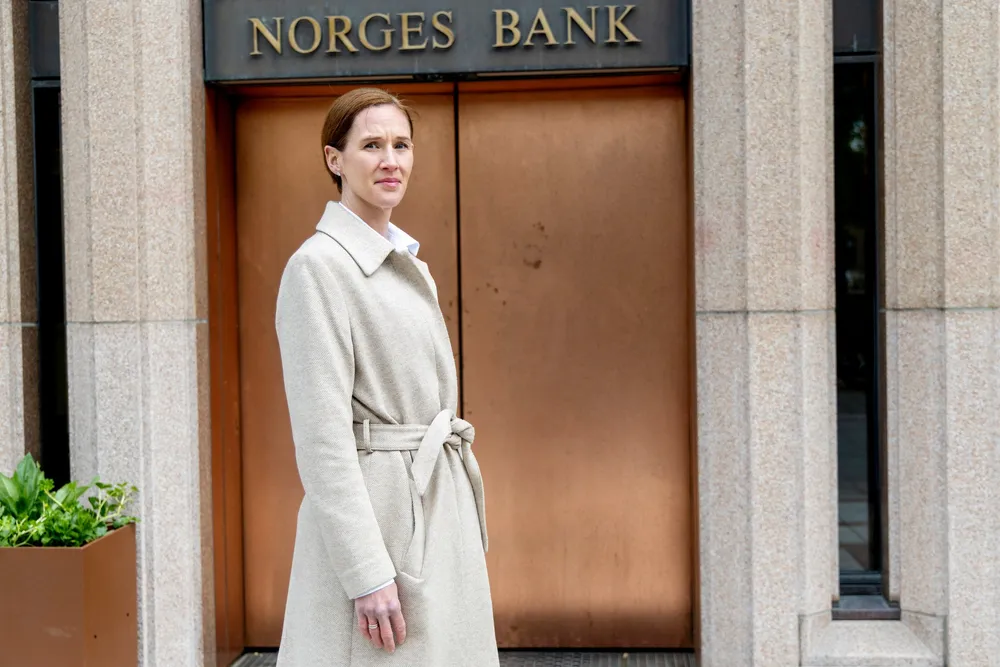 Seniorøkonom Jeanette Fjære-Lindkjenn i DNB Carnegie tror gamle kolleger i Norges Bank setter ned renten denne måneden.