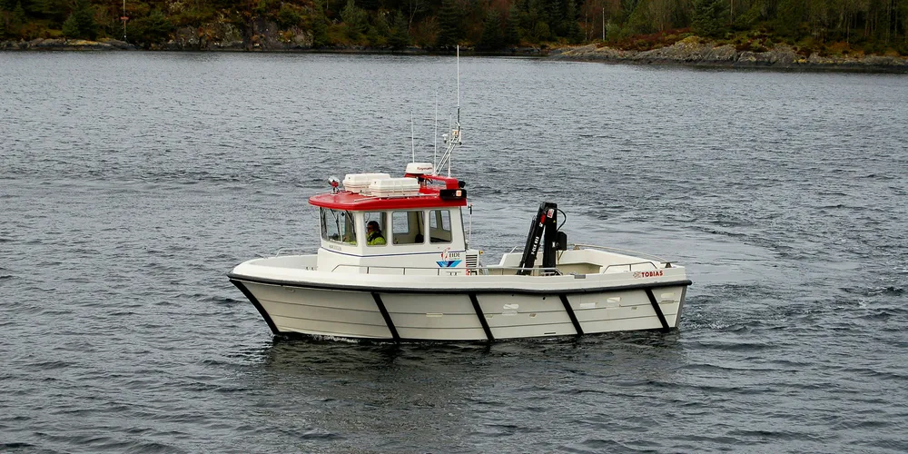 Illustrasjonsfoto av samme båttype som Alsaker Fjordbruk har bestilt fra Tobias Båt AS. Denne båten tilhører Eide Fjordbruk.