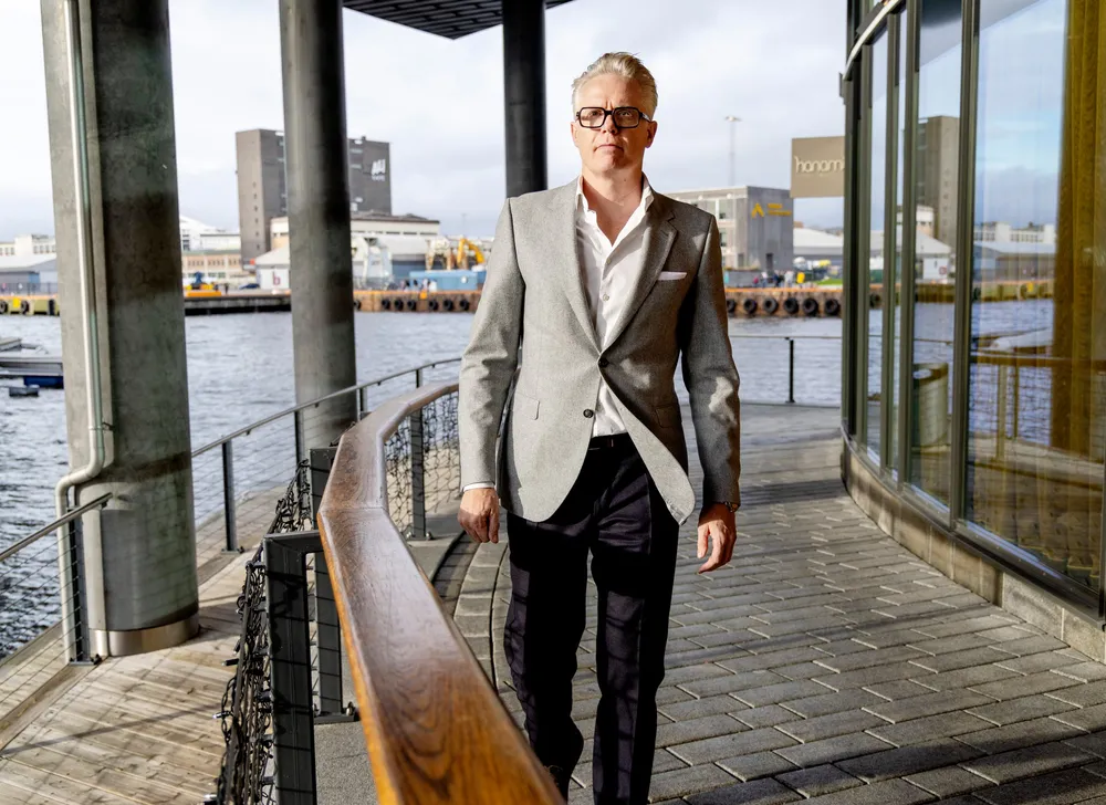 – Vi har en moralsk plikt til å ta tak i dette, sier Helge Lundestad, juridisk direktør i Handelsbanken, om ulovlig jobbing blant fullmektiger.