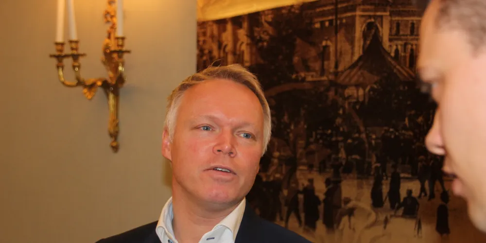 Trond Tuvstein, finansdirektør i Salmar, presenterer selskapets resultater i dag.