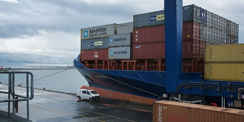 Maersk hitches growth plans to seafood industry's expansion