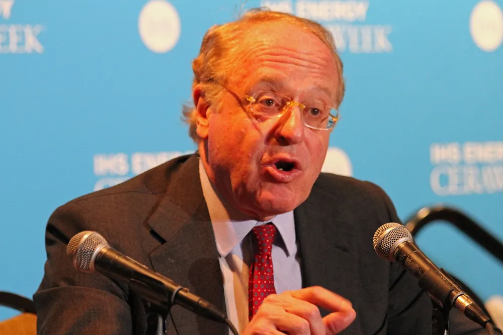 Paolo Scaroni: Eni chief executive downplays sanctions threat