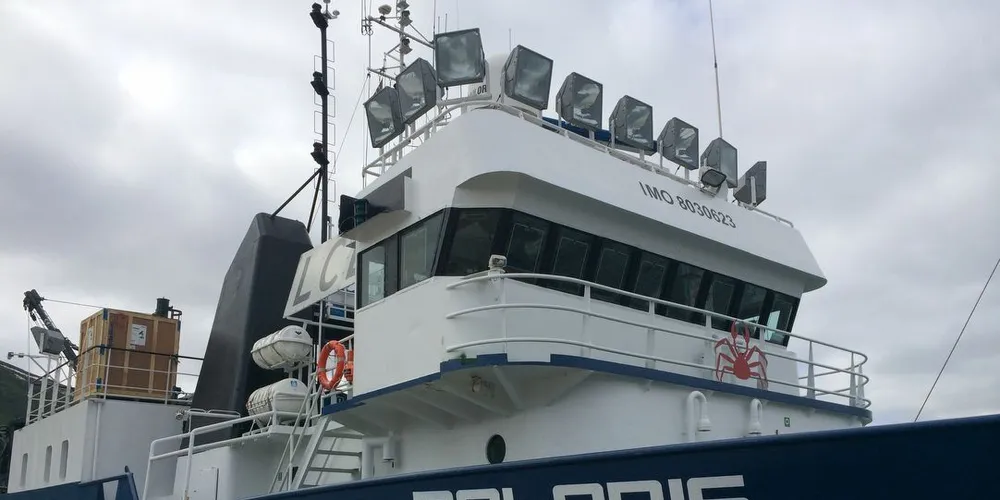 Snøkrabbebåten «Polaris» hadde for få norskboende i mannskapet. Nå har reder Gunnar Jensen ansatt flere nordmenn. Arkivfoto: Jørn Mikael Hagen