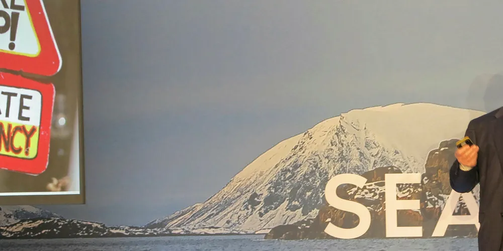 VÅKN OPP: Mike Mitchell i varehuskjeden Marks & Spencer mener sjømatnæringen hurtigst må mulig tilpasse seg utfordringene som vil komme som følge av endringene i klima og miljø.