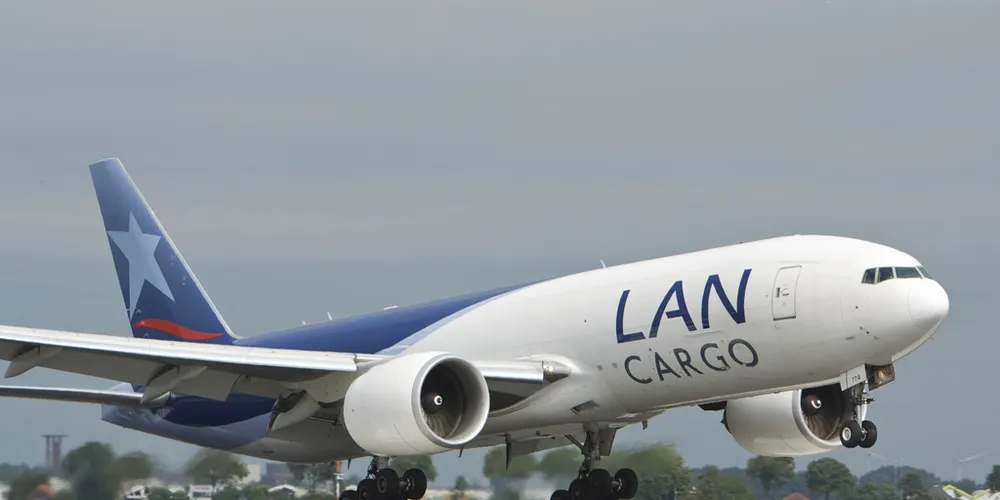 Chilean salmon farmers prepared for airport strike