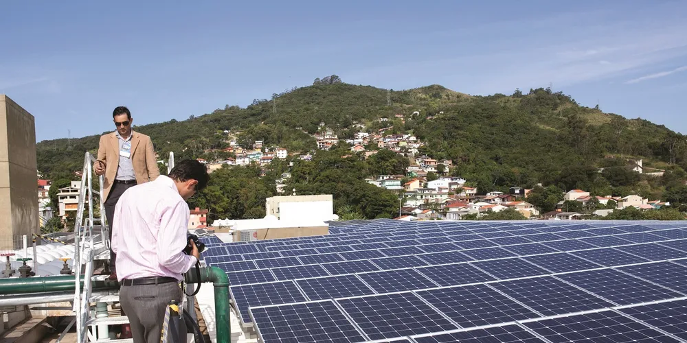 The 1MW array on Eletrosul's headquarters in Florianópolis