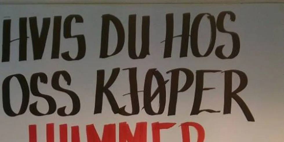 Fiskebutikken i Tønsberg går høyt ut på banen, og garanterer humemrkjøperne noe attått.