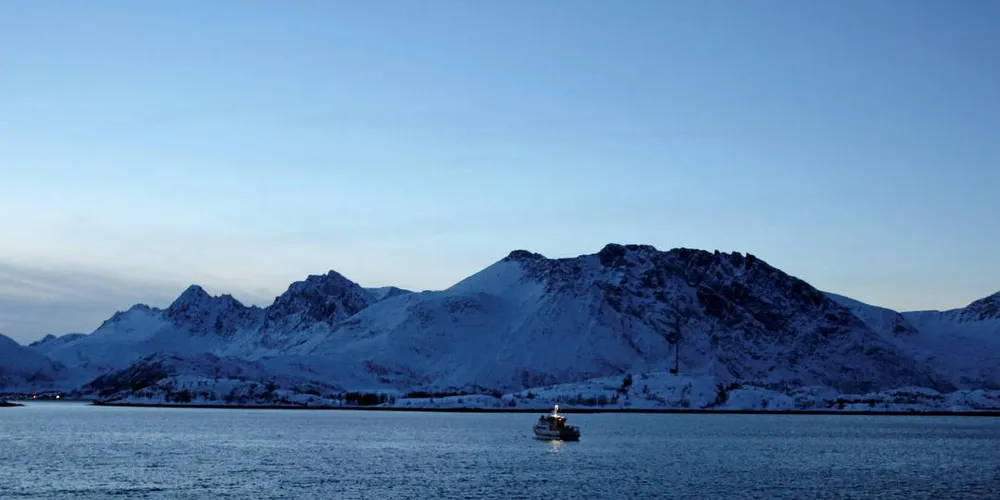 Fiske i Bergsfjorden på Senja i Troms.Foto: Arne Fenstad