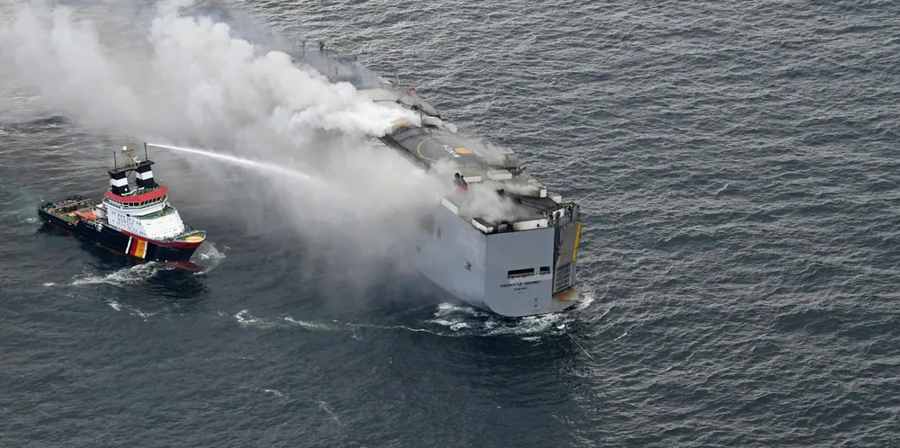 The sometimes negative impact of decarbonisation was dramatically played out in the North Sea, as a cargo of eco-friendly electric cars likely contributed to a near environmental disaster involving the 6,210-ceu Fremantle Highway (built 2013).