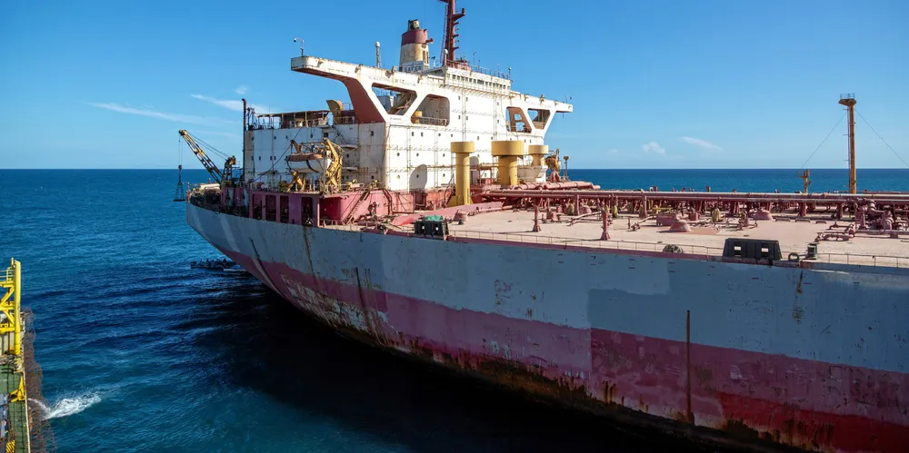 The London insurance market will cover risks linked to the ship-to-ship transfer of 1.14m barrels of light crude from the FSO Safer.