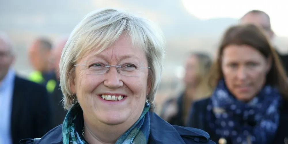 Fiskeriminister Elisabeth Aspaker kan smile nå som EU og Norge er blitt enige om nye tollfrie fiskekvoter. Arkivfoto: Joar Grindheim.