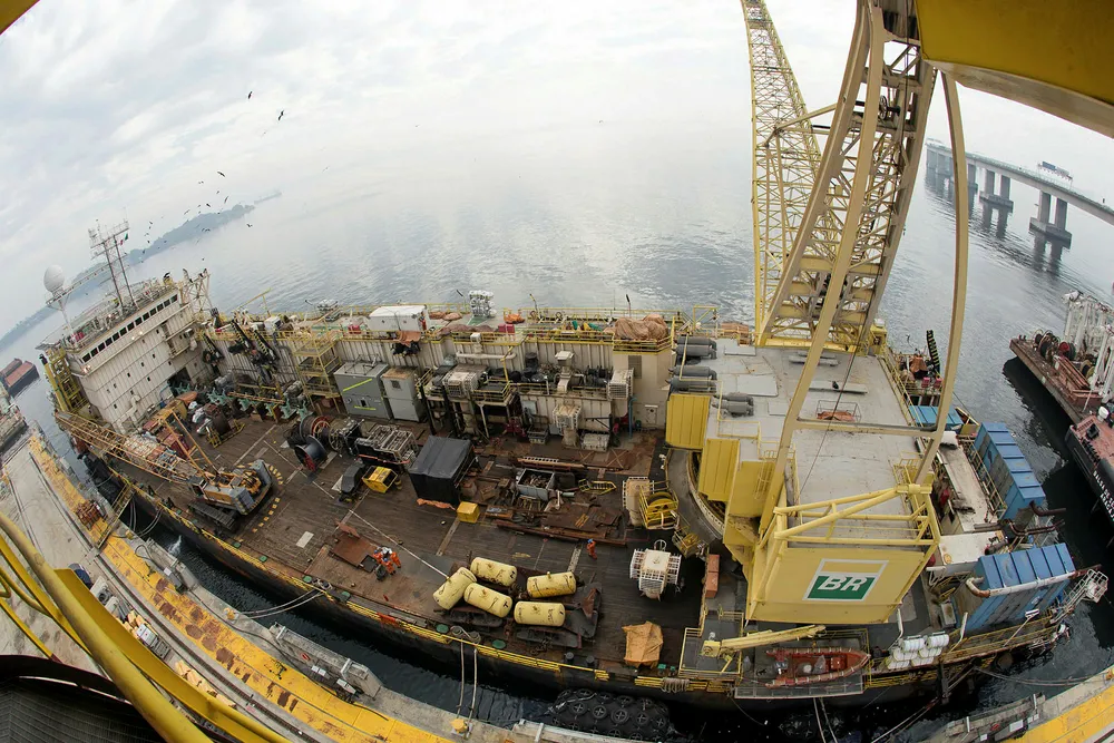 In the spotlight: Petrobras cargo barge BGL-1