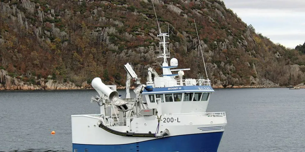 KLAR: Prøvekjøring hos Skogsøy i Mandal før turen hjem til Lyngen i Nord-Troms.Foto: Skogsøy Båt
