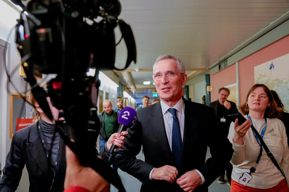 MDG og SV steilet i møte med finansminister Jens Stoltenberg sitt ferdigforhandlede statsbudsjett.