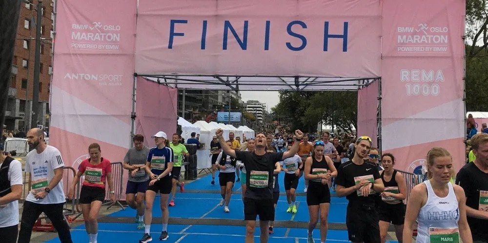 Frontline chartering manager Christopher Kollenborg revels in a Team Flexy finish time moment at the Oslo half marathon. The team raised almost $60,000.