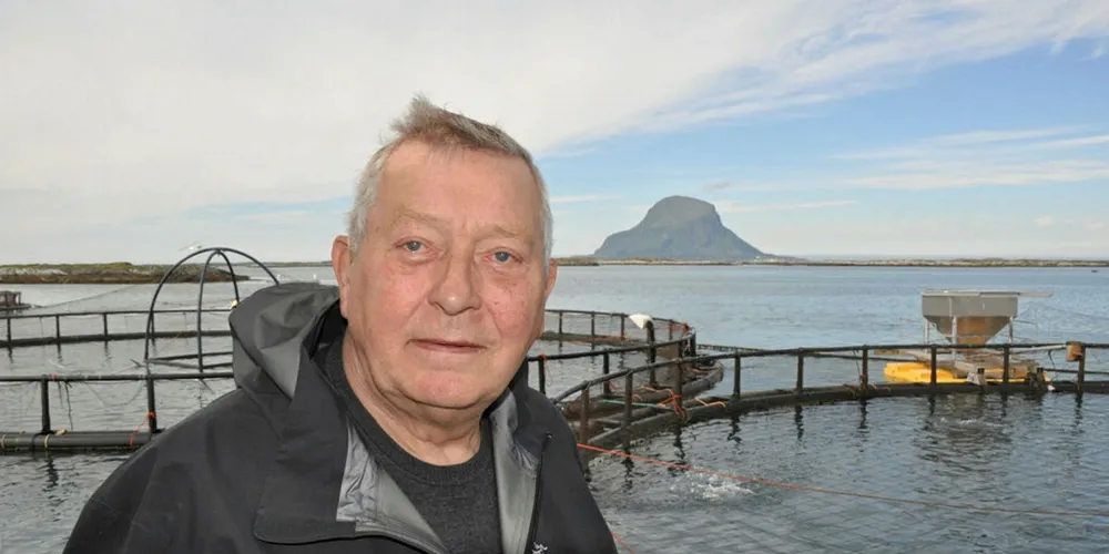 Gründer: Hans Petter Meland og hans rike, med rikdommen i havet og Lovund i bakgrunnen. Foto: Bent-Are Jensen