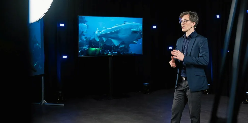 Sjømatanalytiker Eivind Hestvik Brækkan på årskonferansen for Norges sjømatråd med optimistiske signaler for hvitfisk.
