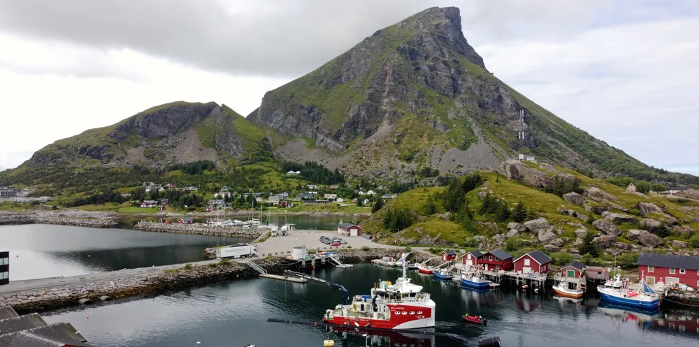 Lovund på Helgeland,skysten i Nordland.