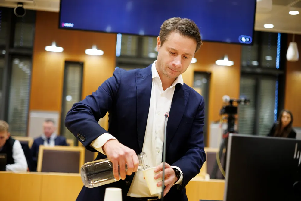 Bjørn Haakon Steive, leder for «compliance» i Pareto Securities, er til stede i rettssaken på vegne av meglerhuset. Mandag avga han partsforklaring.