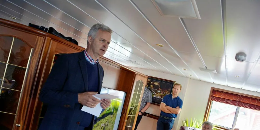 BETALER: Ringnotfisker og leder i representantskapet i Pelagisk Forening, Arve Myklebust, sier at fiskerinæringen allerede betaler en mangfoldig ressursrente helt frivillig.Foto: Torill Myren