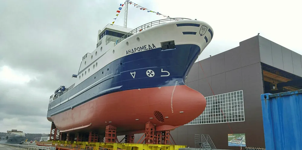 Russia’s Pella shipyard, located in a suburb of Saint-Petersburg, launched the first of four 70-meter groundfish freezing trawlers for Murmanseljdj-2.