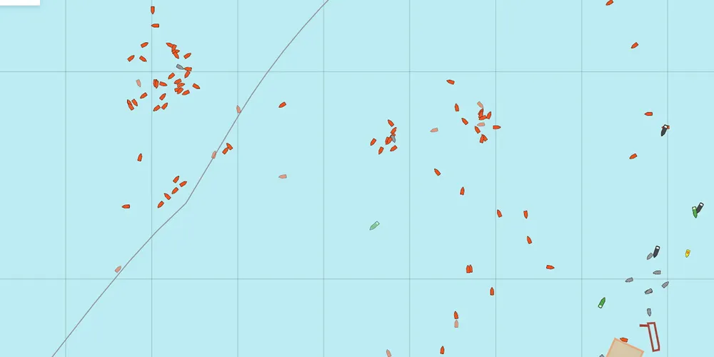 Det letes og fiskes etter makrell i Norskehavet. I internasjonalt farvann i Smutthavet ligger et stort antall fartøy fra Russland, Island og Færøyene.