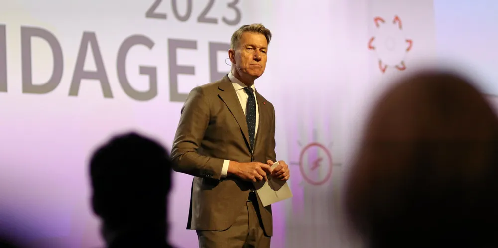 Energiminister Terje Aasland reduserer miljøkravene til havvind-prosjekter i norske farvann. Uholdbart, mener Fiskeribladet.