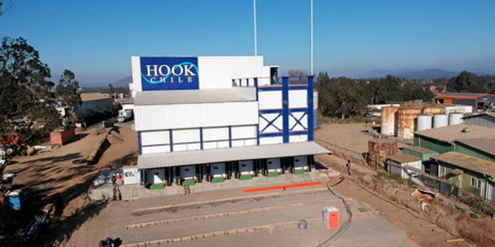 Emergent Cold LatAm was attracted by Hook Chile's client list in the salmon industry.