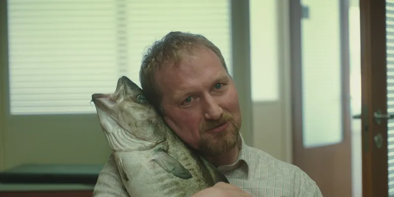 Stillbilde fra reklamefilmen til Lofotprodukter.