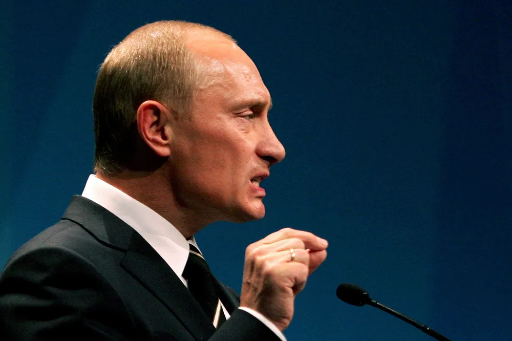 Putin gives Belarus a last warning