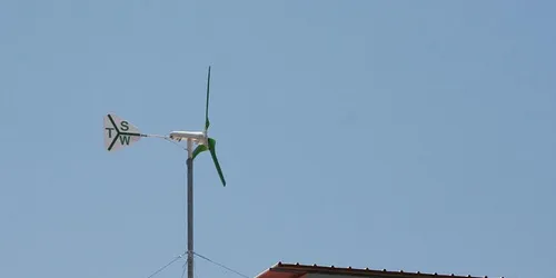 UK looks to cut red tape for micro-generation projects