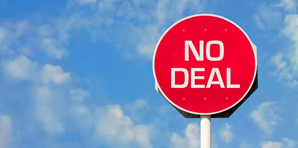 No deal Brexit sign.