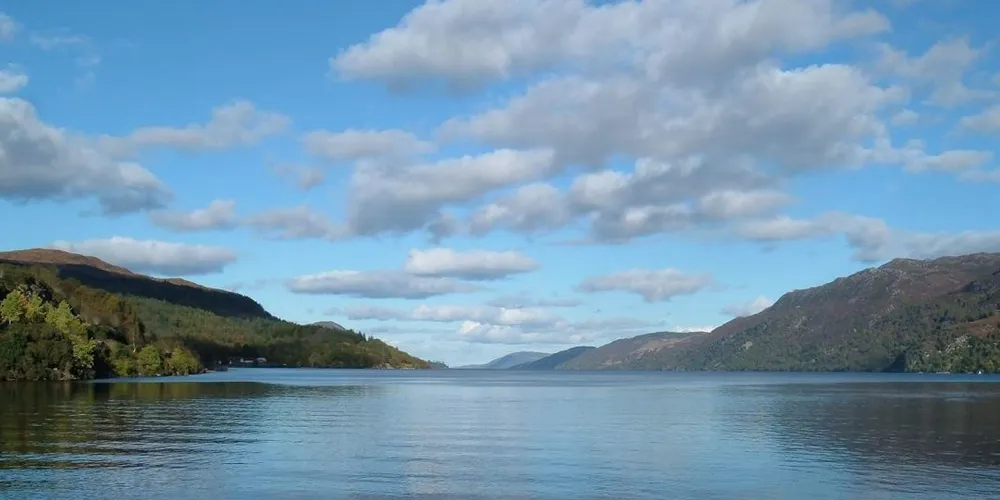 Ingenting å se på dette bildet av Loch Ness. Nå går en av de største Nessie-fansene bort fra påstanden sin om at det finnes et monster i dypet. Foto: Dave Conner/Flickr