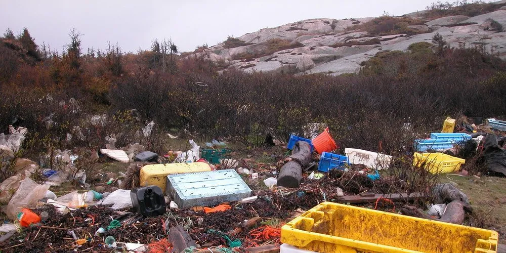 Marint søppel på Hvaler. Arkivfoto