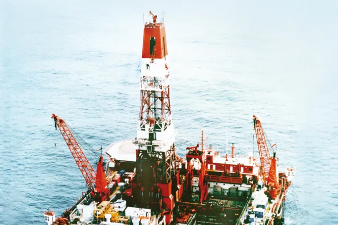 Arctic spud: the semi-submersible West Alpha