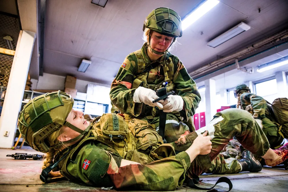 Sanitetsbataljonen sitt nivå 3 kurs for vernepliktige soldater som har lyst til å jobbe som medic i førstegangstjenesten.