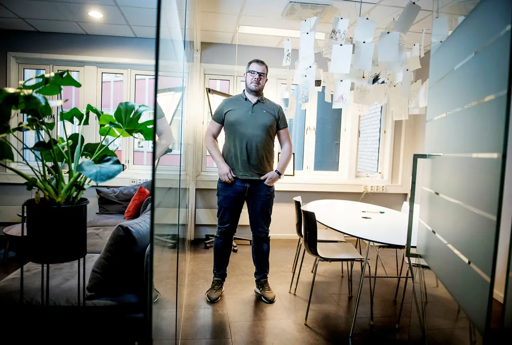 – For å ligge blant de fire øverste må man belage seg på å betale 650 kroner per klikk. På det meste ser vi at budene kan være opp til 8–900 kroner per klikk i enkelte perioder og målgrupper, sier Christian Fure, administrerende direktør i digitalbyrået Iprospect.