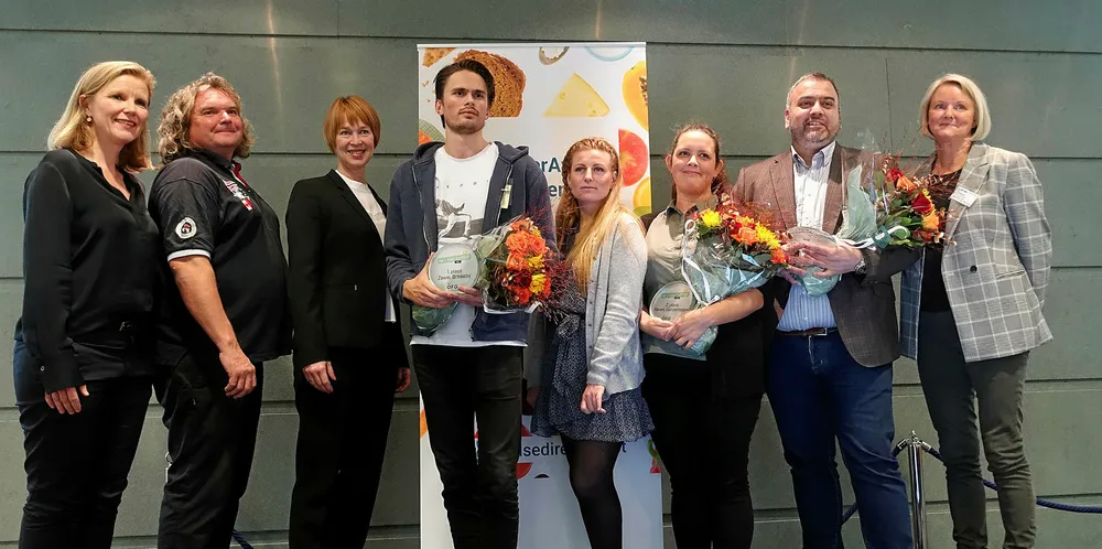 Fra venstre: Anne Kristin Vie, Forbrukerrådet, kokk Bård Greni, Gerd Byermoen, OFG, vinner Eirik Lothe Strand, Zawai, Tonje Gulbrandsen og Vanila Bergstrøm, begge fra Haven, Oslo lufthavn Gardermoen, Ronny Gjøse, Pink Fish og Toril Gulbrandsen, OFG