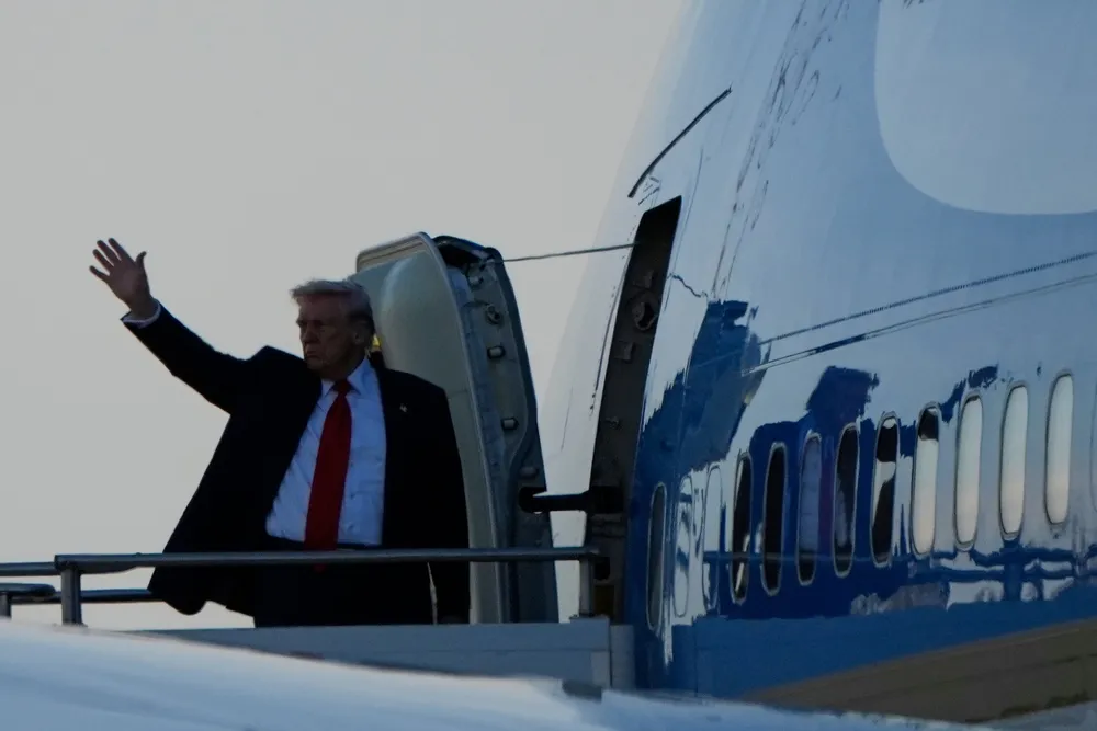 President Donald Trump har skapt mye uro i verdensmarkedene i sine første 100 dager som president.