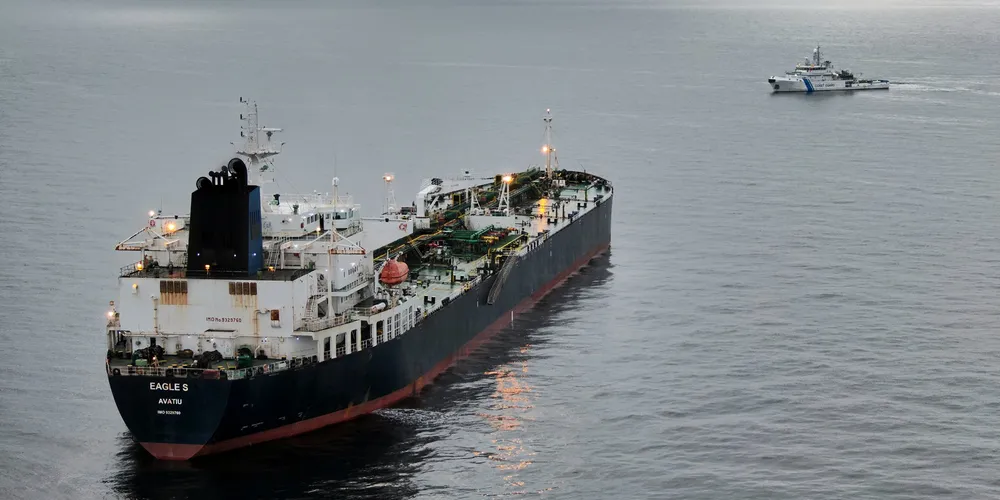 The Eagle S and Finnish coastguard vessel Uisko.