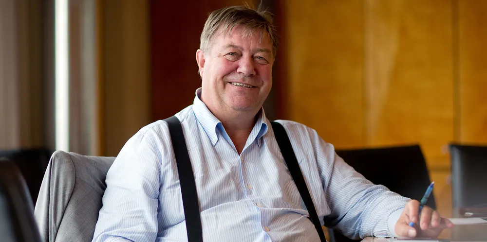 Trygve Seglem controls Knutsen OAS Shipping.