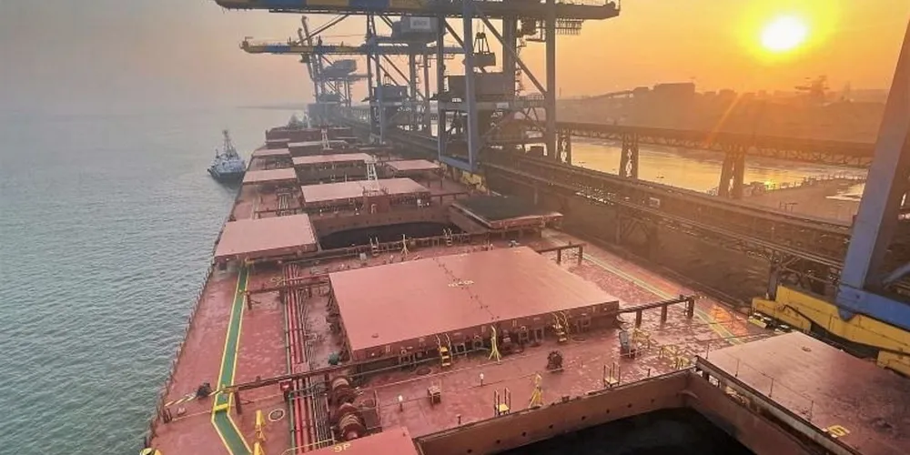 Average spot rates for capesize bulkers have returned to above $20,000 per day.