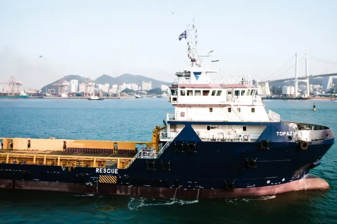 Charter: Topaz Faye