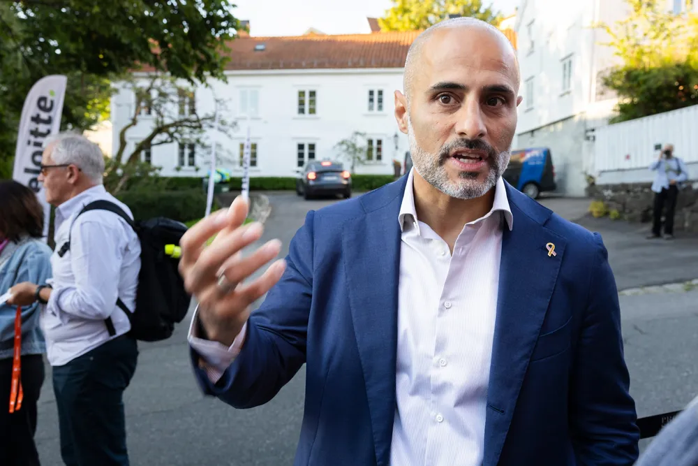 – Vi politikere blir litt mer risikoaverse, sier Mahmoud Farahmand (H) etter den siste ukens debatt om Oljefondets Israel-investeringer.
