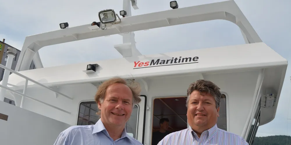 FORNØYD: Are Brekk (t.v.) og Georg Nesset i Moen Marin er fornøyd med responsen og besøket på årets Nor Fishing. (ALLE FOTO: EINAR LINDBÆK)
